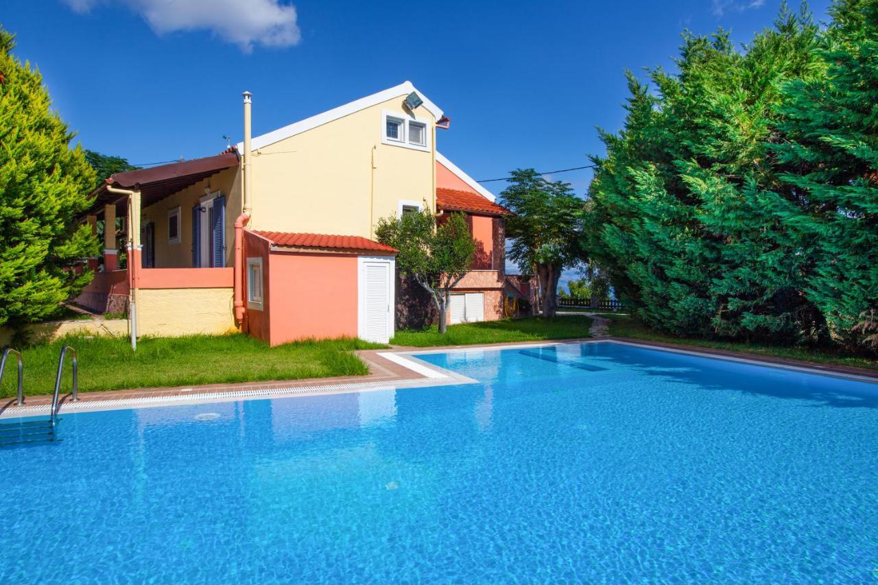 Sea View Estate Helios Villa Perama  Bagian luar foto